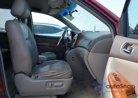 2006 Toyota Sienna Xle z USA, uszkodzony, nr VIN 5TDZA22CX6S436240